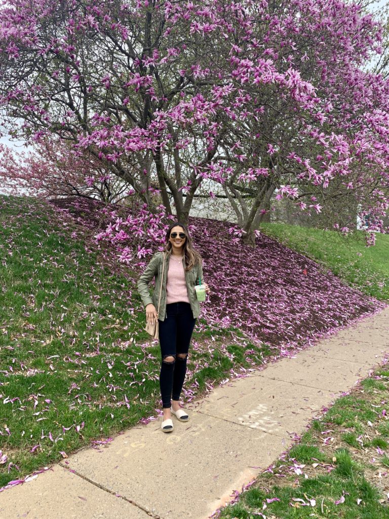 A casual spring outfit featuring items from Loft, Abercrombie, and Tory Burch. Loft Marled Tie Back Sweater in Pressed Petal, Abercrombie Black Skinny Jeans, Tory Burch espadrilles.